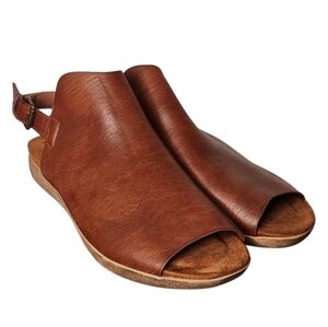 Pierre Dumas Kori Shoes - Size 8.5 - sandals brown sling back heel